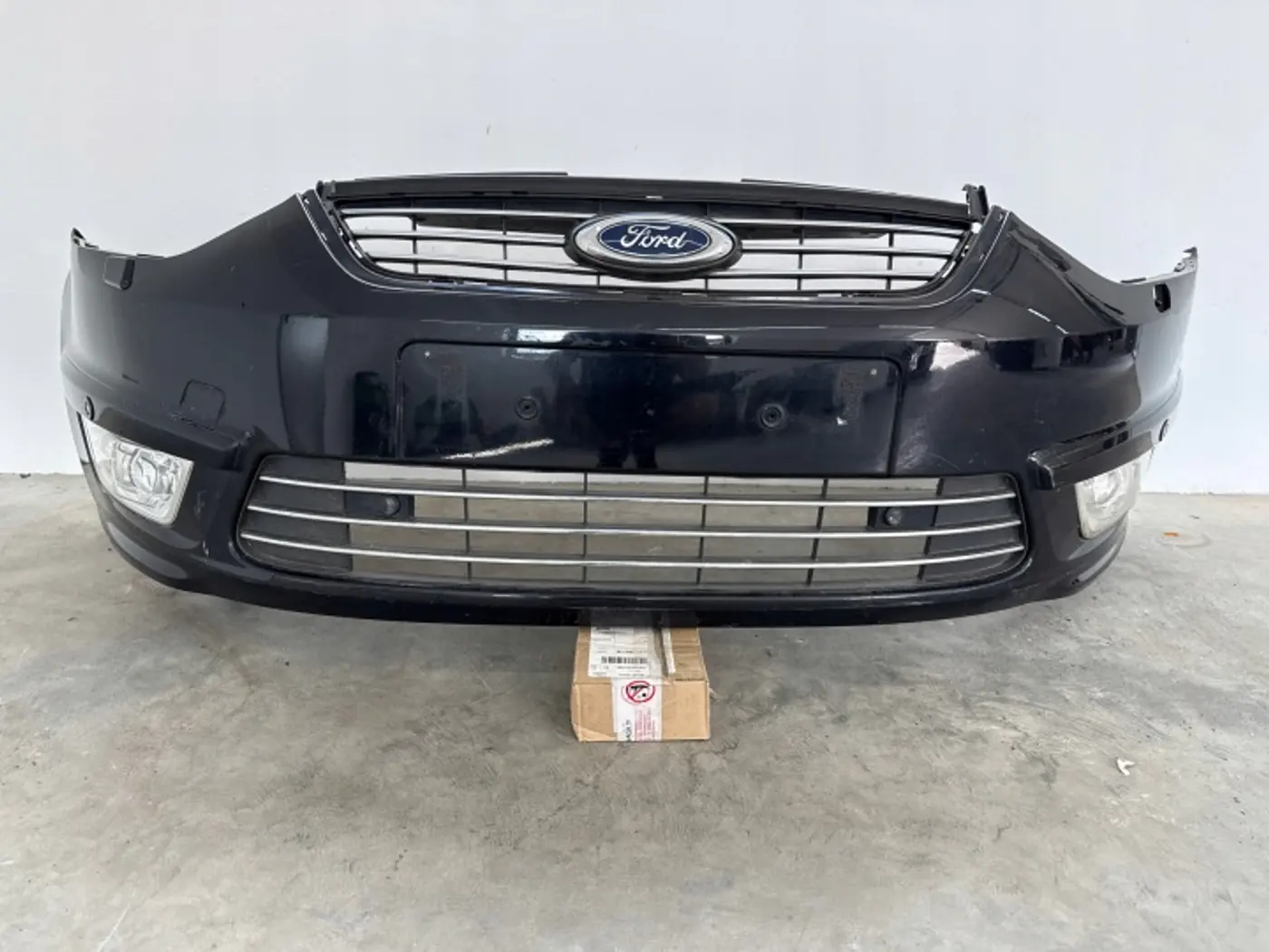 Бампер передний к Ford Galaxy 2010