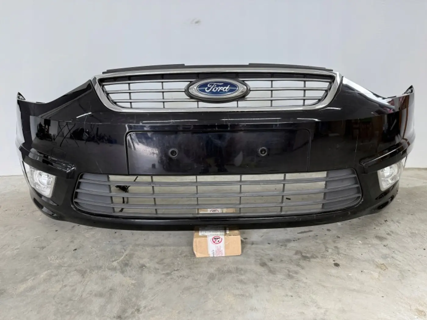 Бампер передний к Ford Galaxy 2010