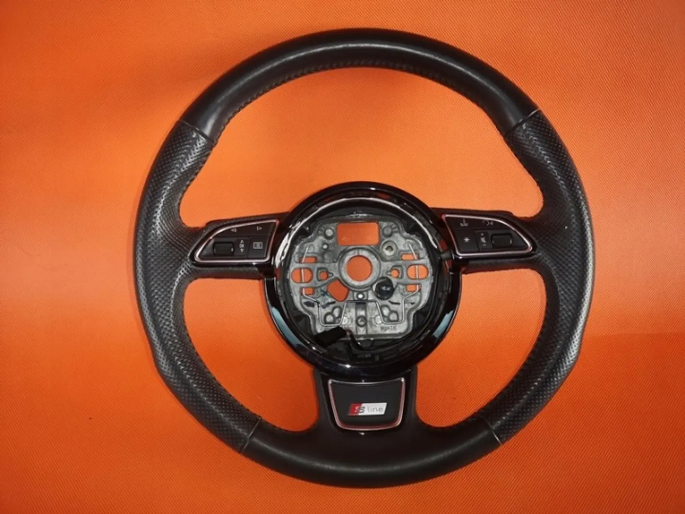Руль к Audi A7 2010