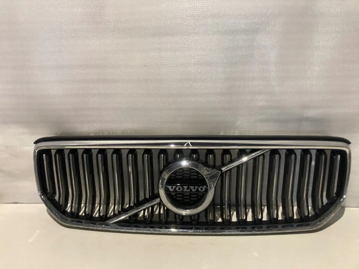 Решетка радиатора к Volvo XC40 2022