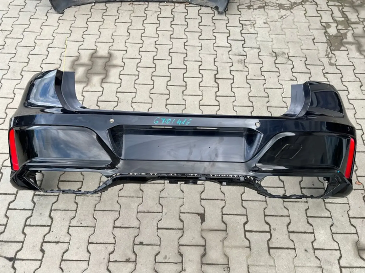 Бампер задний к BMW i7 2022