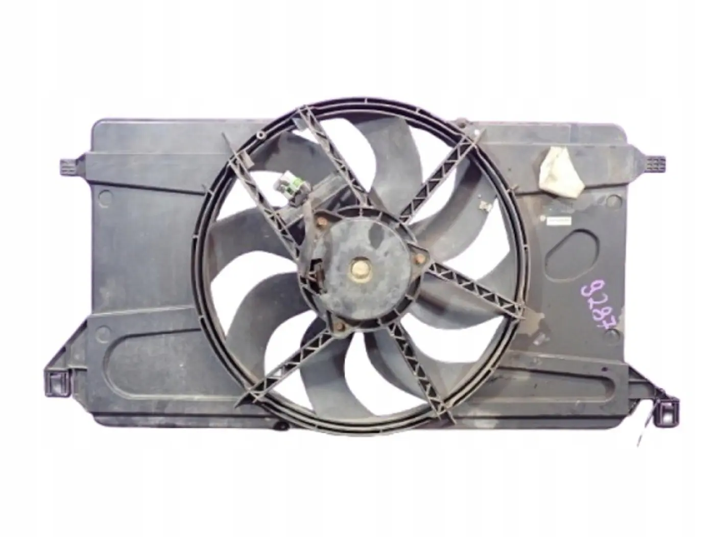Вентилятор радиатора к Ford Focus 2005