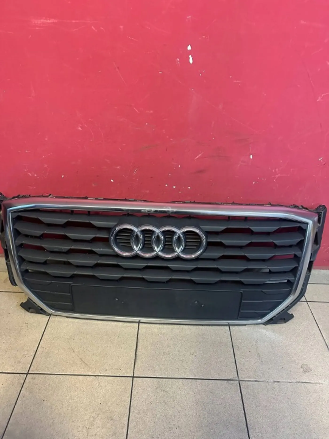 Решетка радиатора к Audi Q2 2020