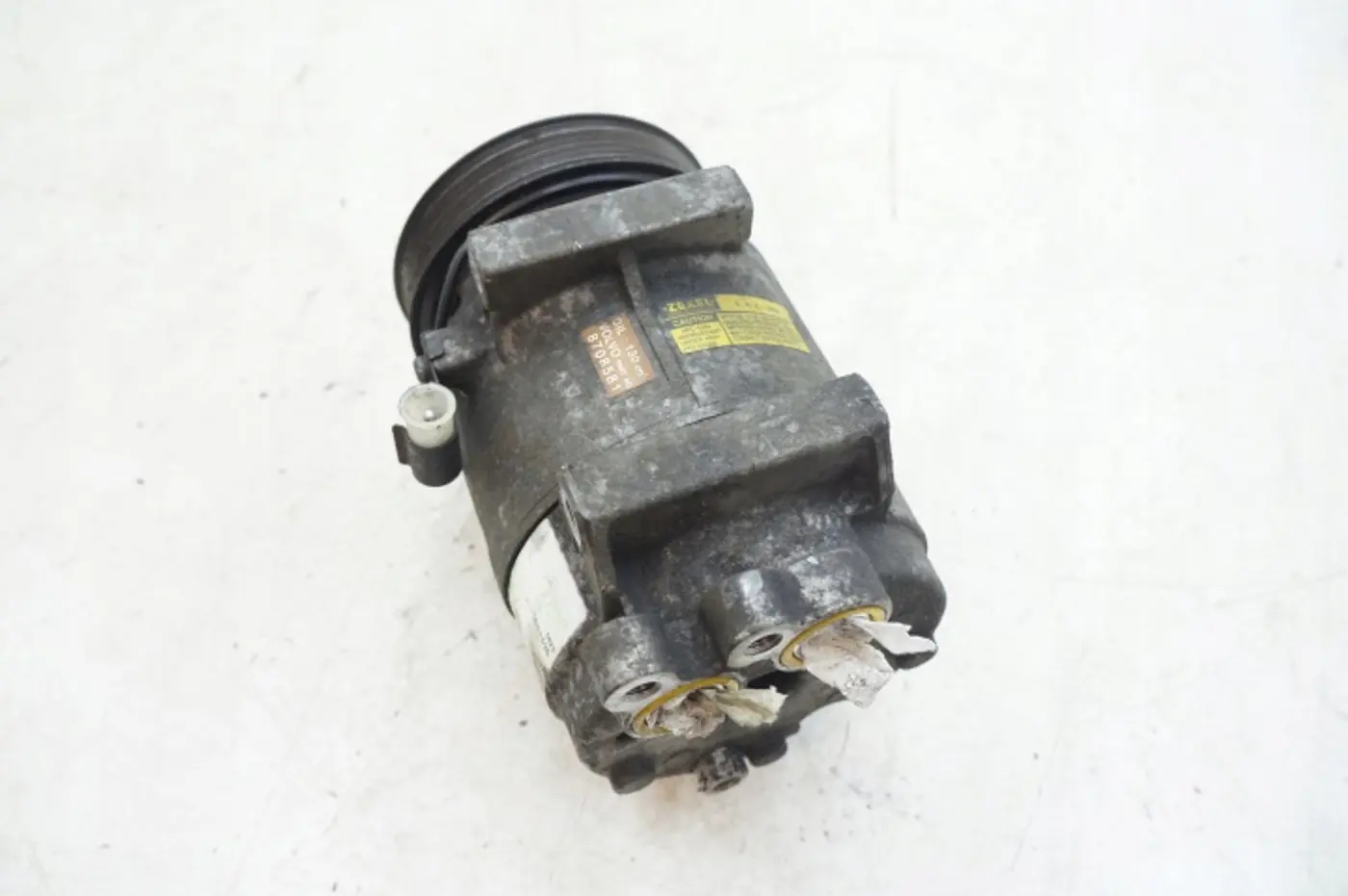 Компрессор кондиционера к Volvo C70 2005