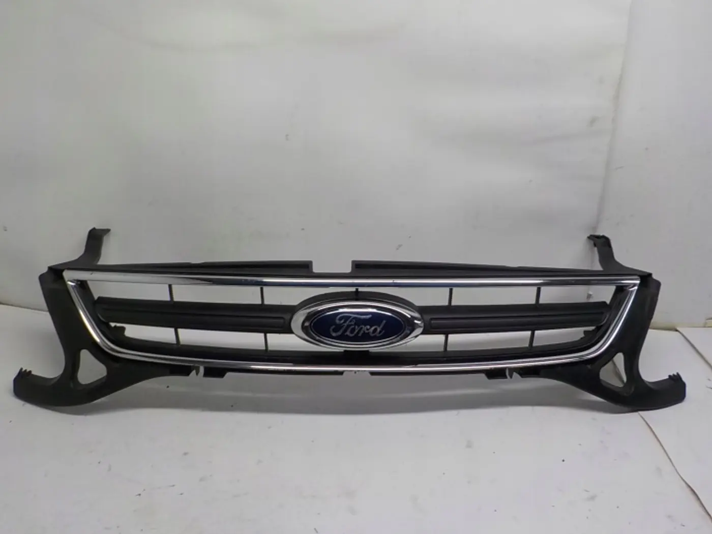 Решетка радиатора к Ford Mondeo 2007