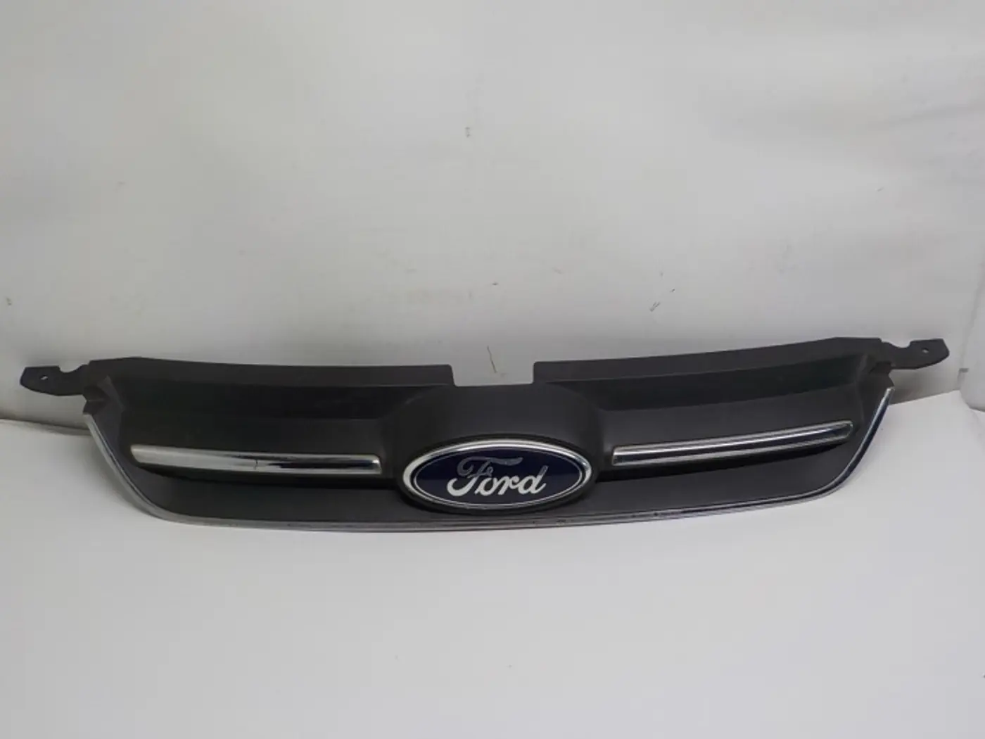 Решетка радиатора к Ford C-MAX 2010