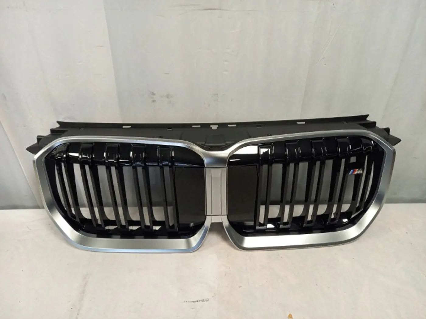 Решетка радиатора к BMW iX1 2022