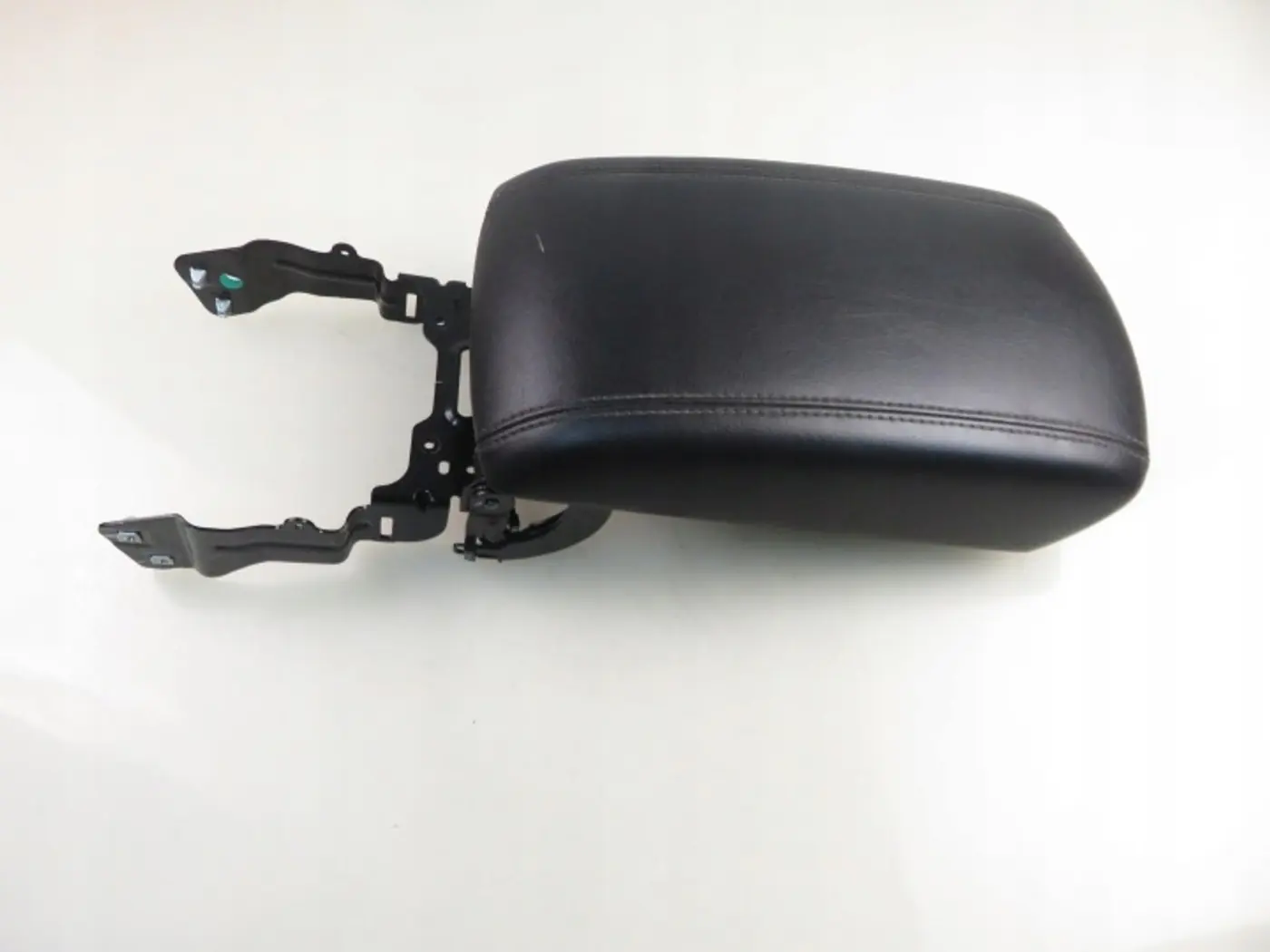 Подлокотник к Ford Galaxy 2015