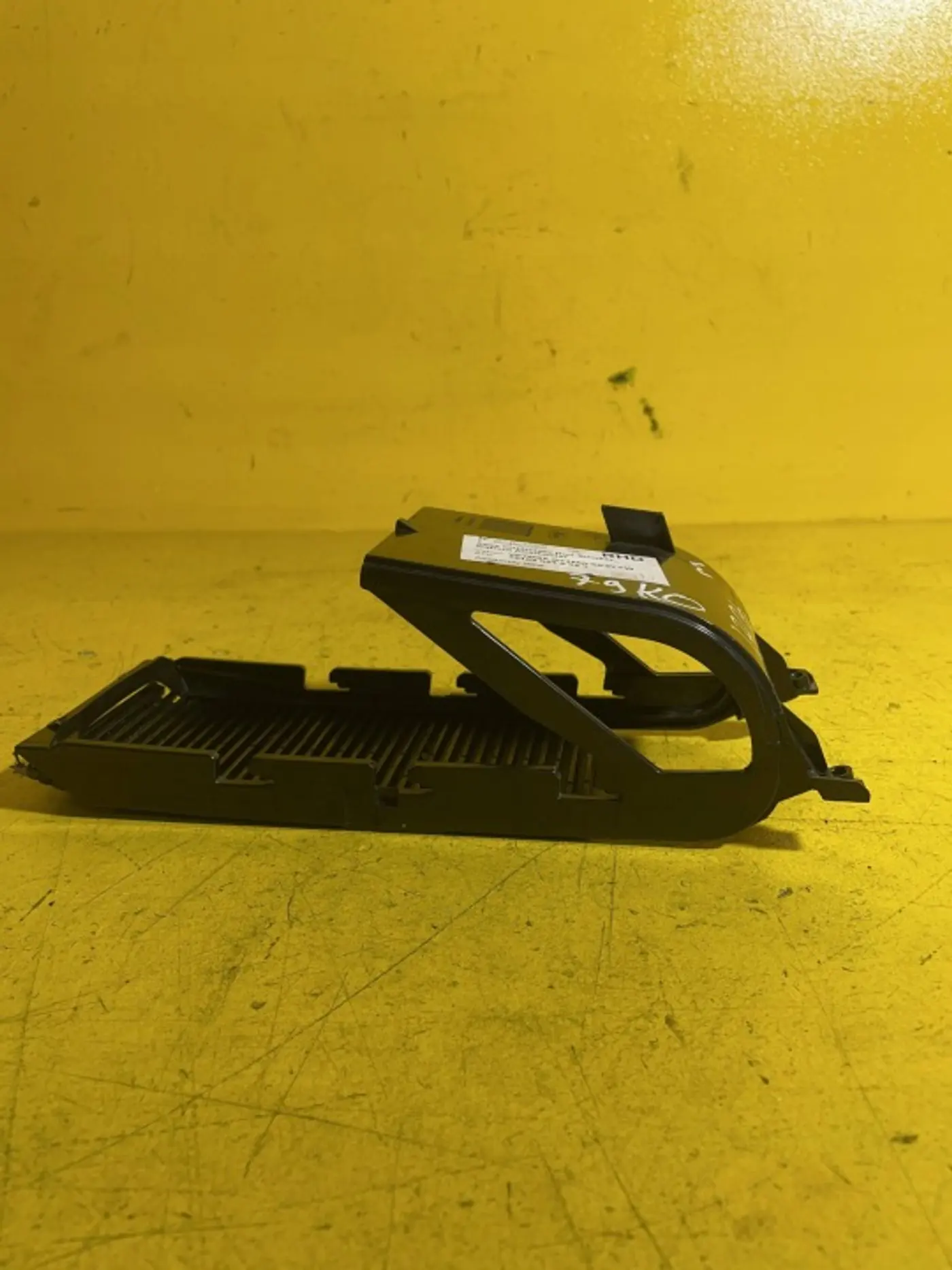 Подлокотник к Ford Kuga 2008