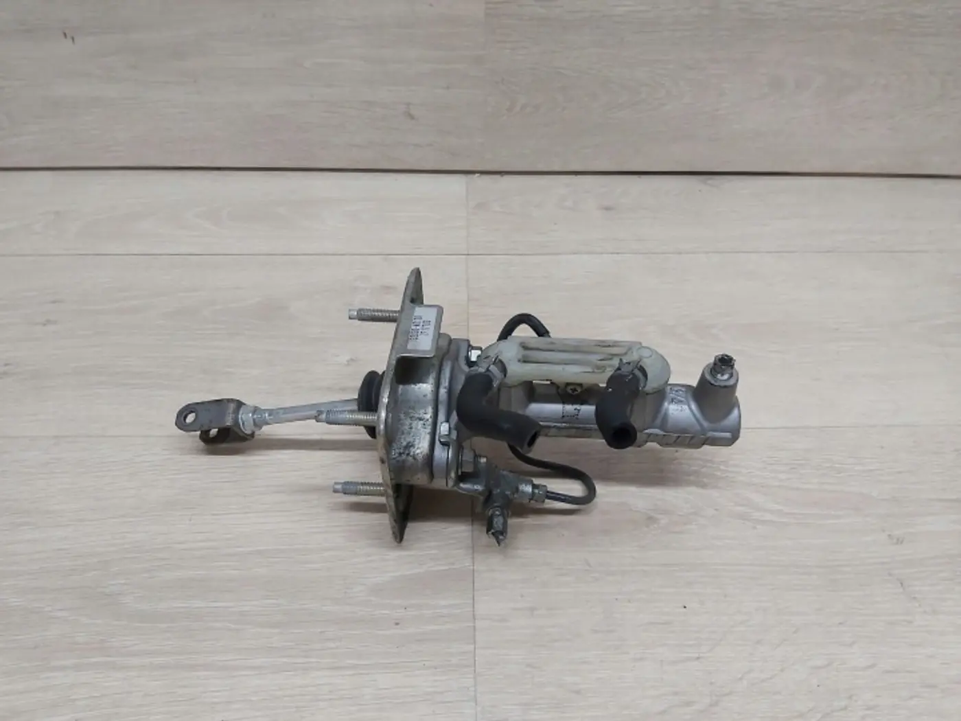Блок ABS к Toyota Prius 2003