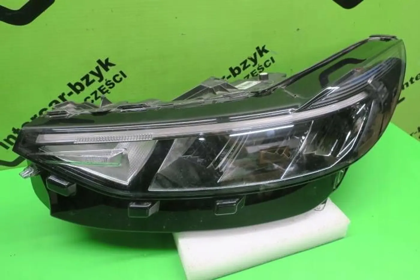 Фара левая к Ford Kuga 2019