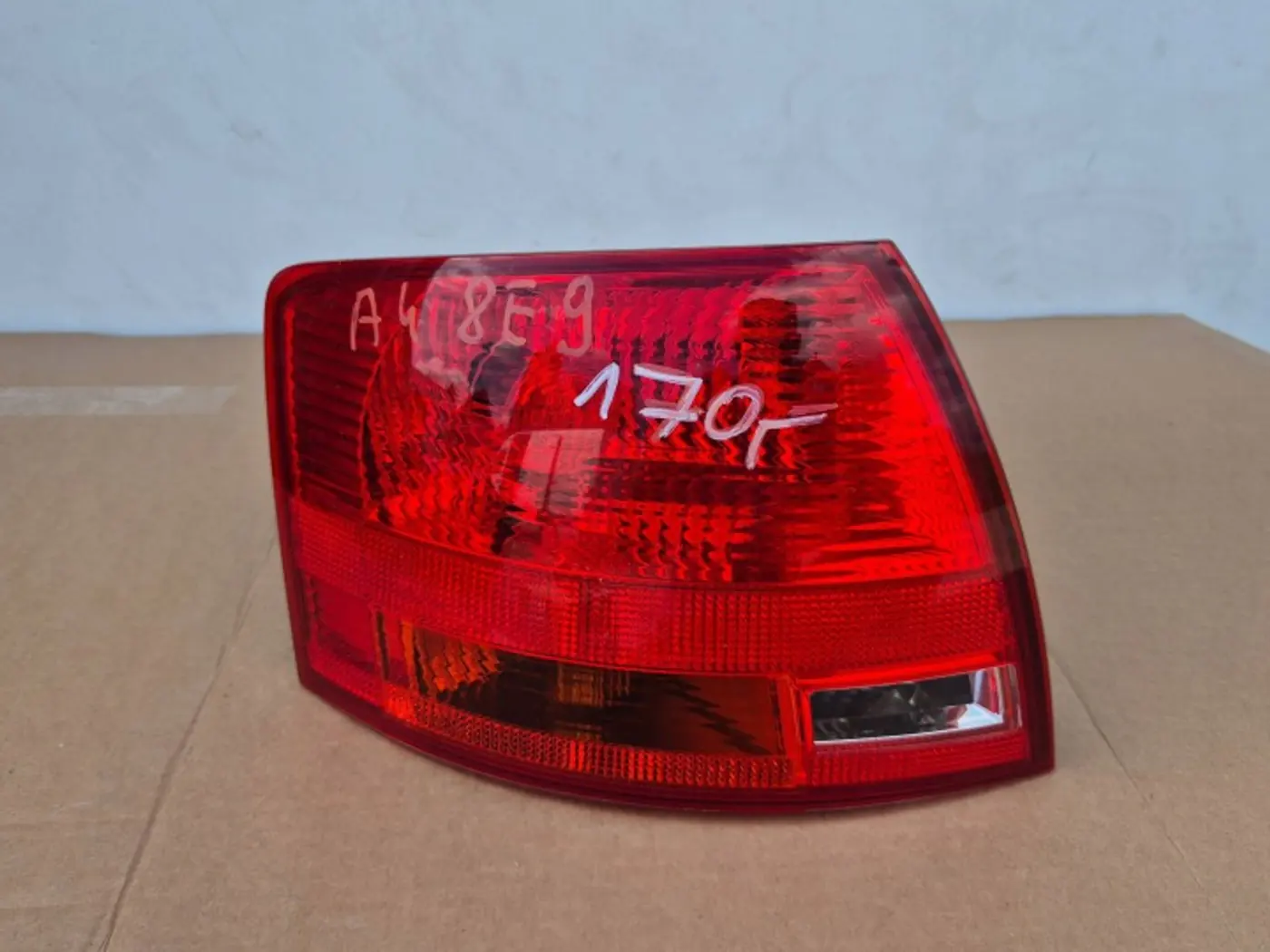 Фонарь задний левый к Audi S4 2005