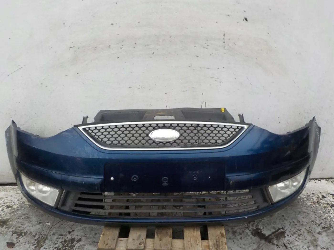 Бампер передний к Ford Galaxy 2006