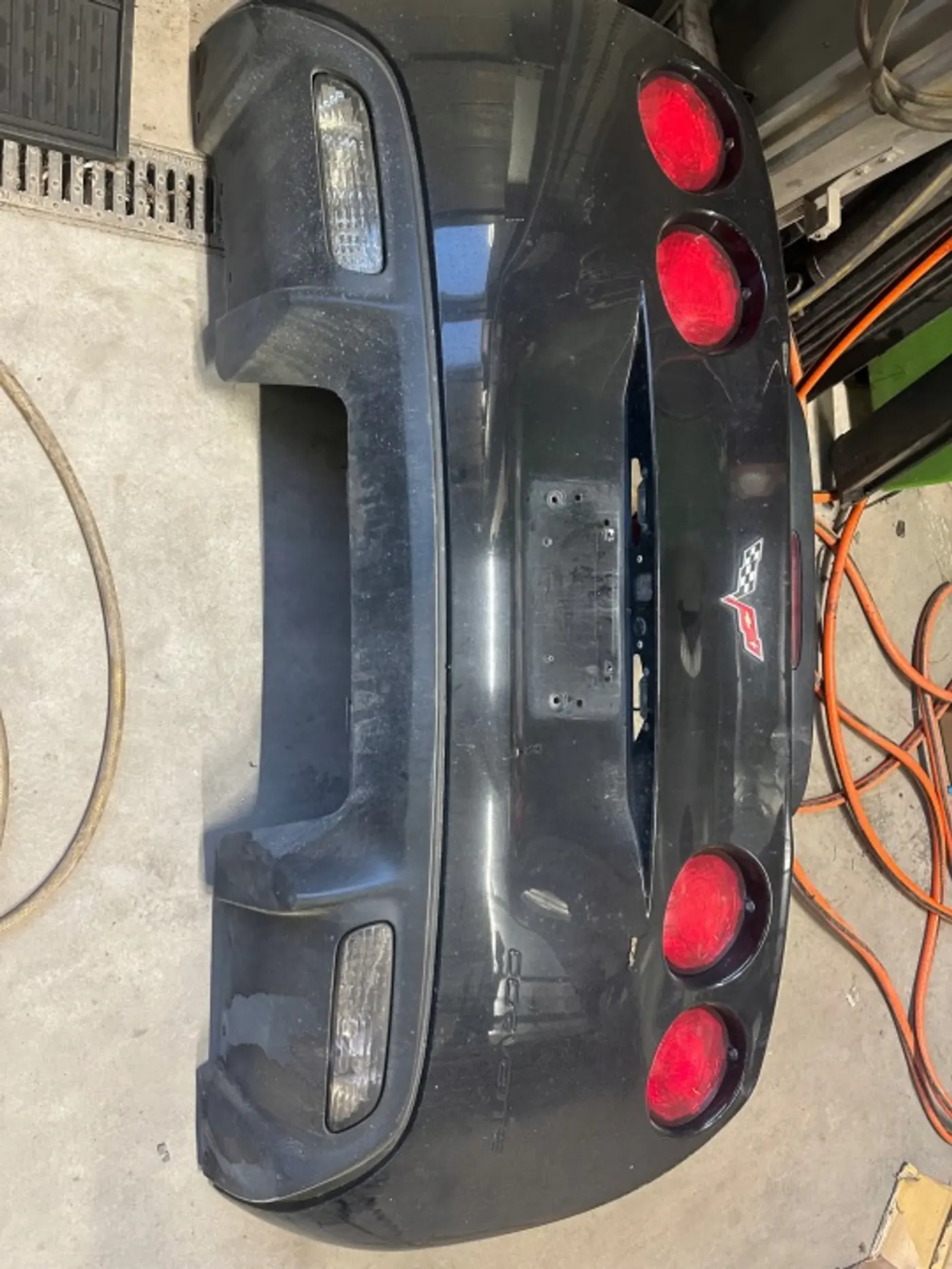 Бампер задний к Chevrolet Corvette 2004
