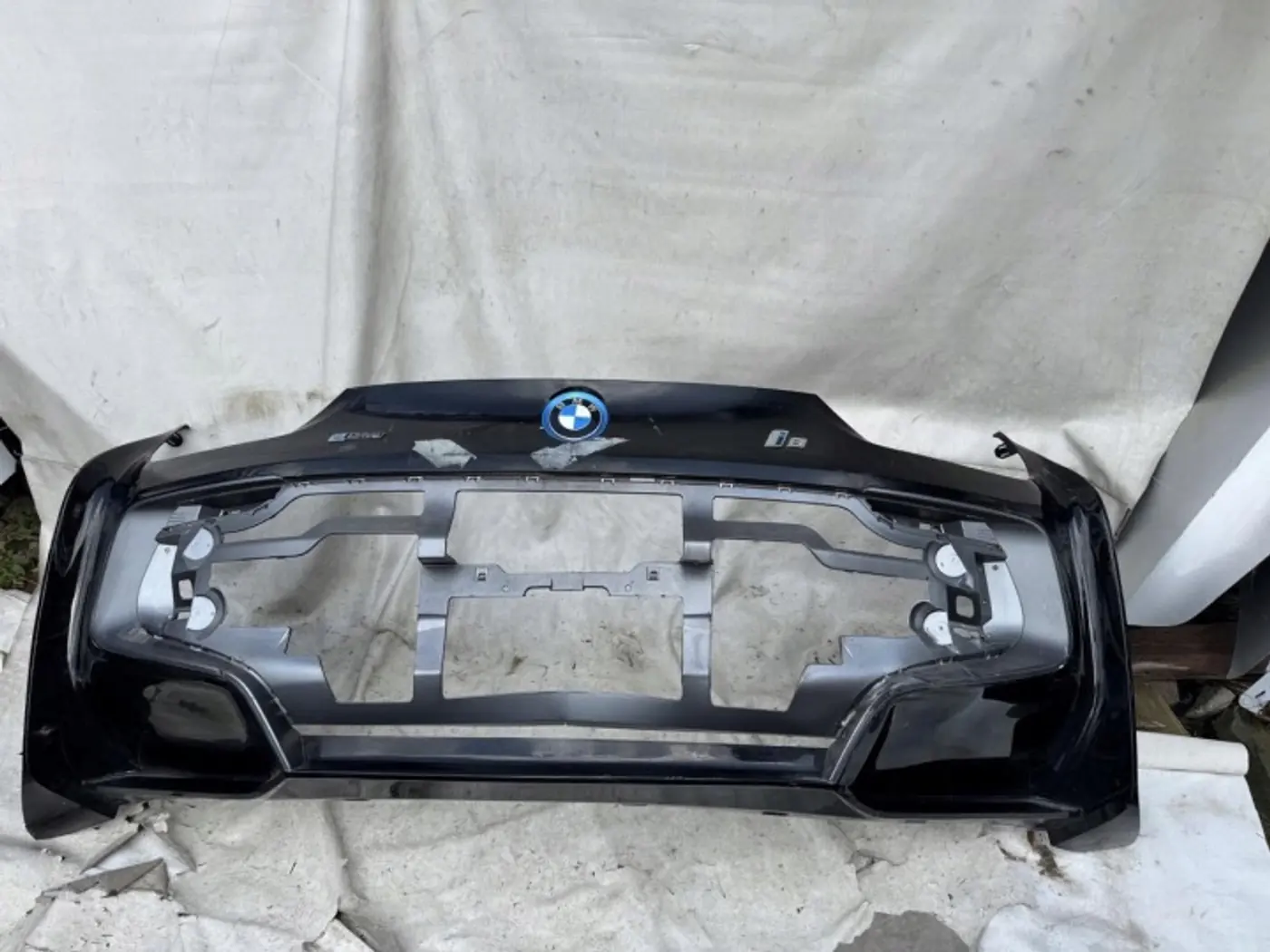 Бампер задний к BMW i8 2014