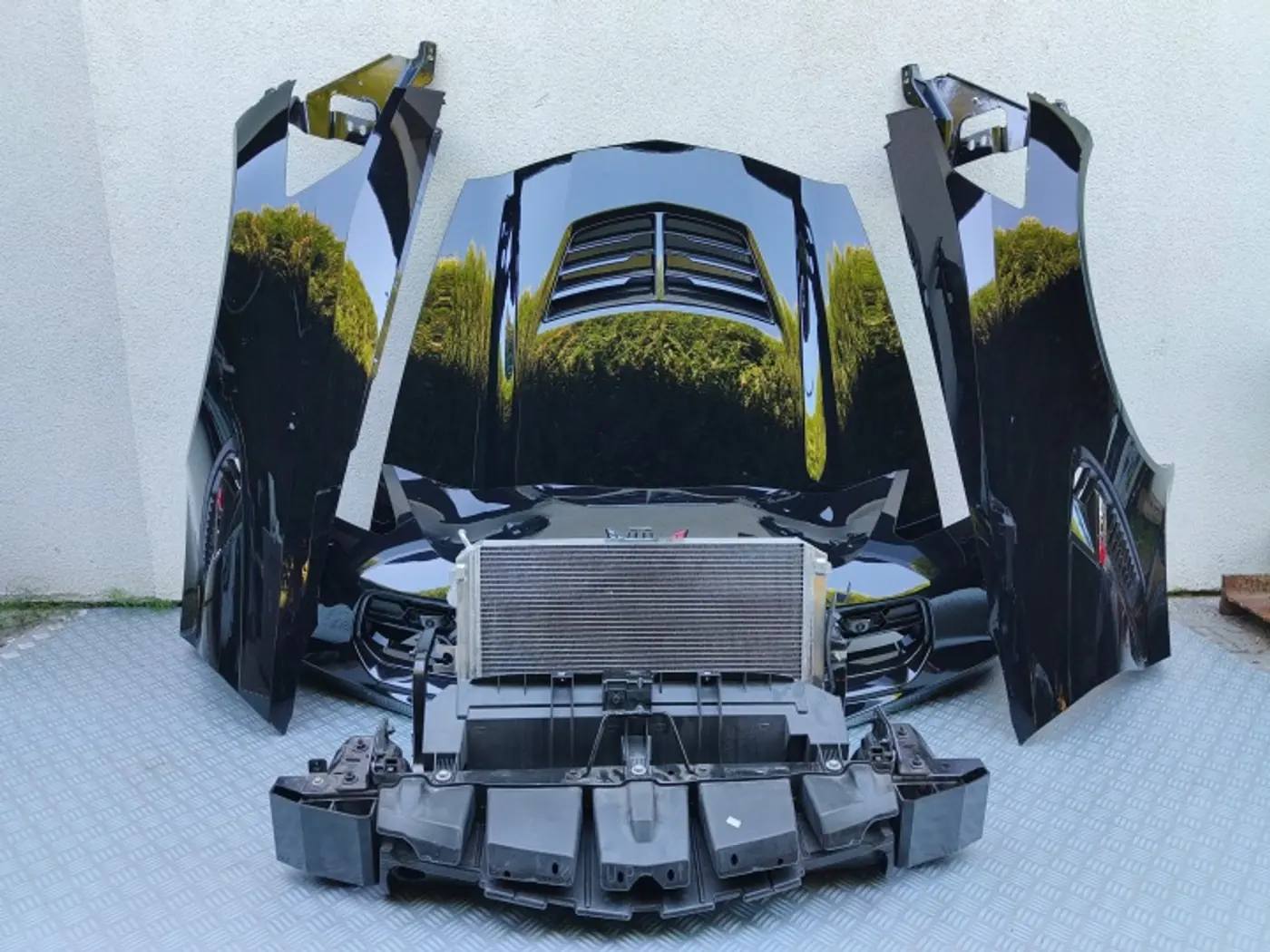 Капот к Chevrolet Corvette 2013