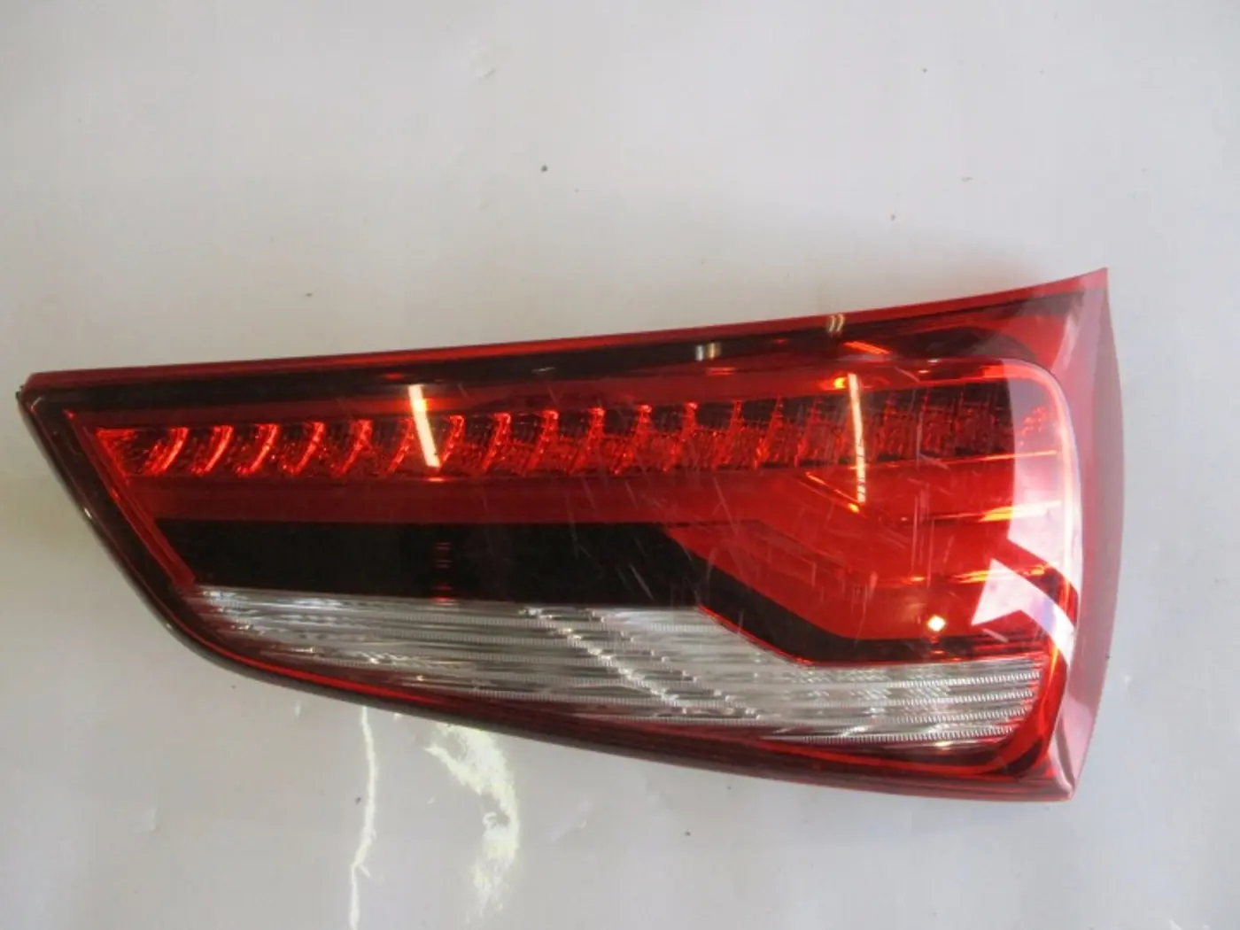 Фонарь задний правый к Audi A1 2014