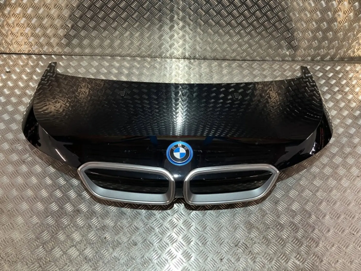 Капот к BMW i3 2013
