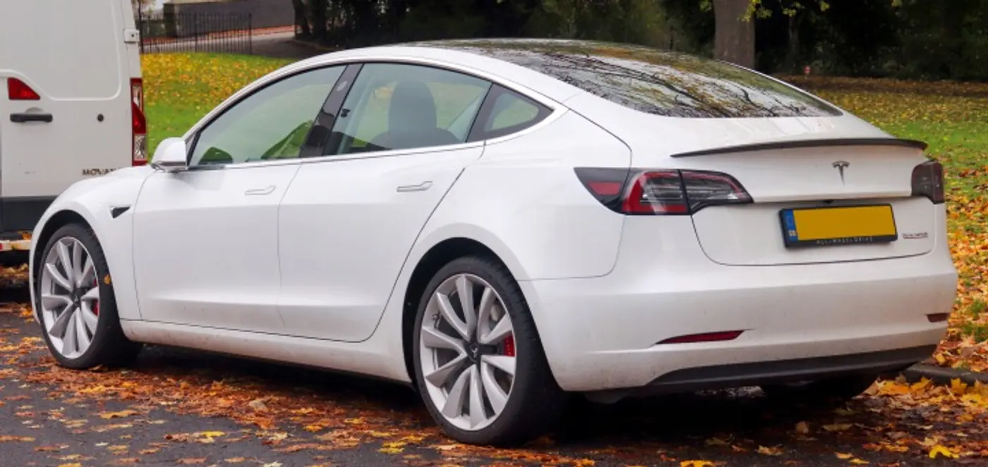 Фонарь задний правый к Tesla Model 3 2017