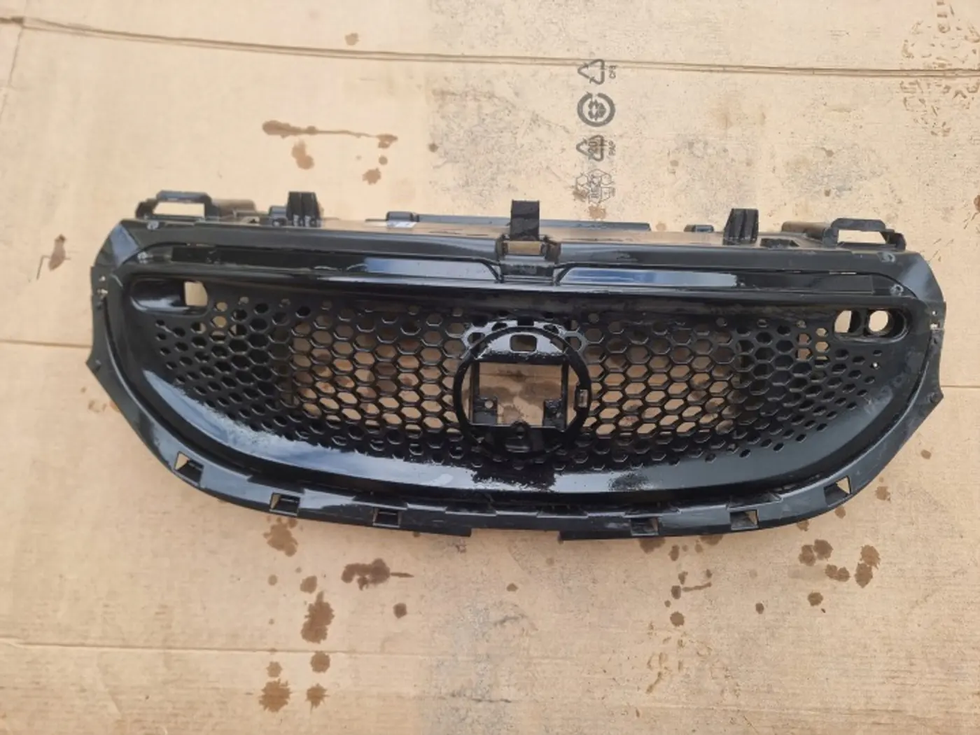 Решетка радиатора к Smart Fortwo 2015