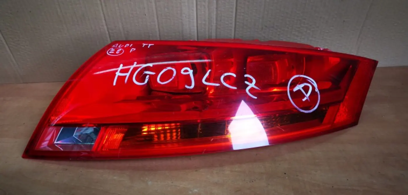 Фонарь задний правый к Audi TT 2006