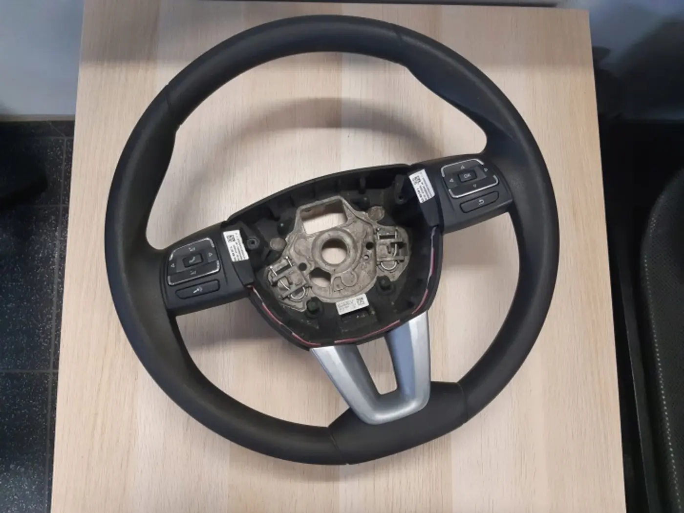 Руль к SEAT Toledo 2012