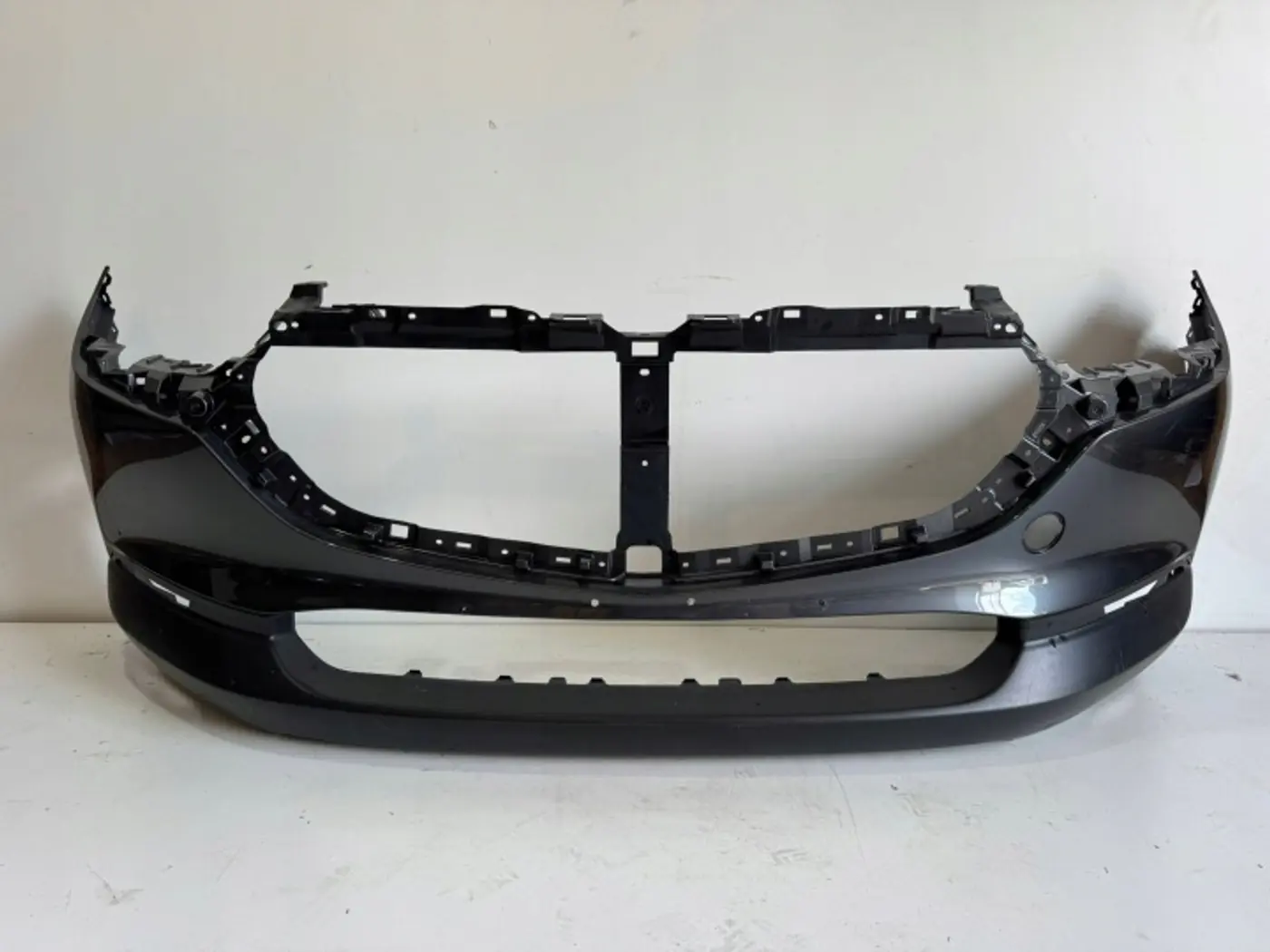 Бампер передний к Mazda MX-30 2020