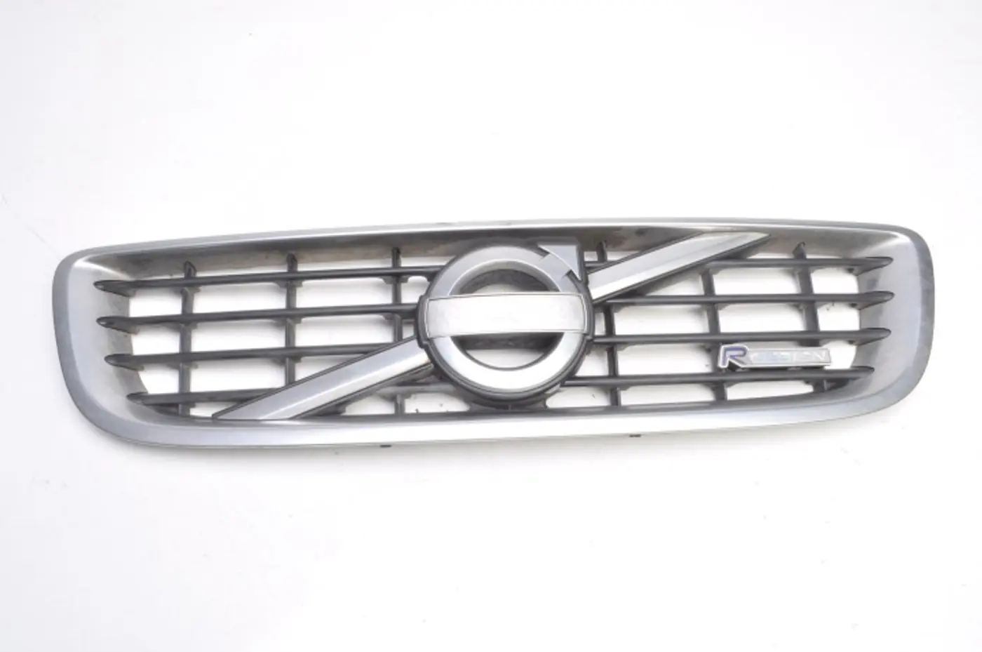 Решетка радиатора к Volvo S40 2004