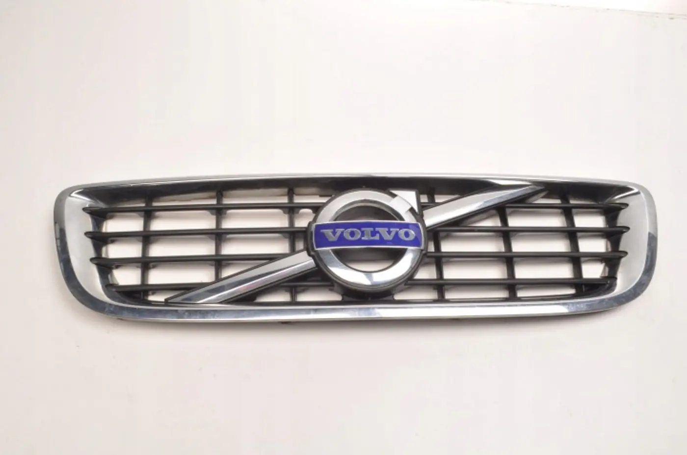 Решетка радиатора к Volvo S40 2007