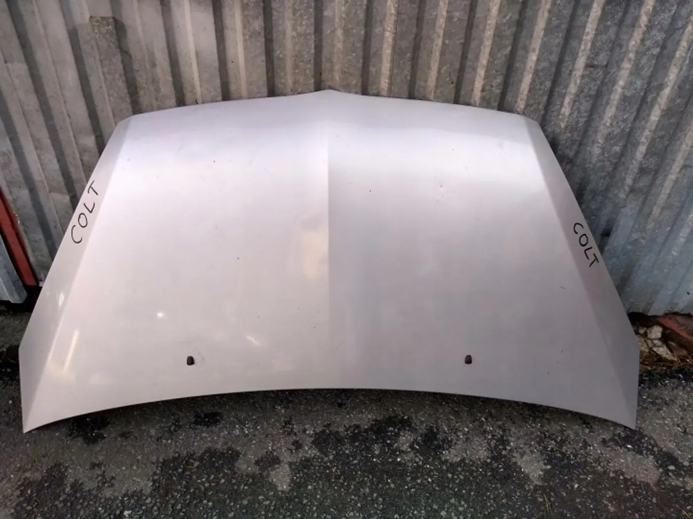 Капот к Mitsubishi Colt 2002