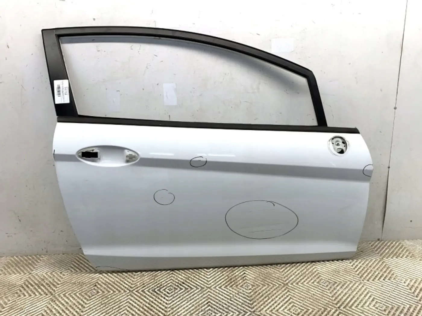 Дверь передняя левая к Ford Fiesta 2008