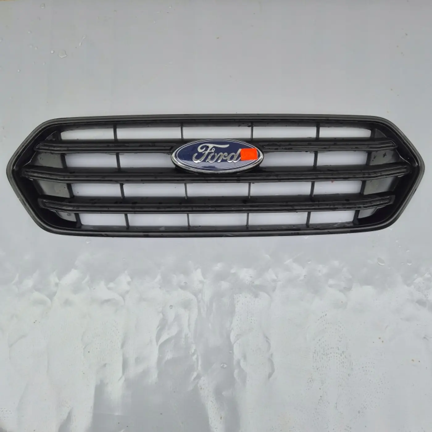 Решетка радиатора к Ford Tourneo Custom 2017