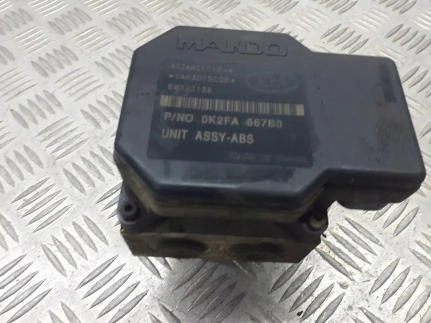 Блок ABS к Kia Carnival 2006