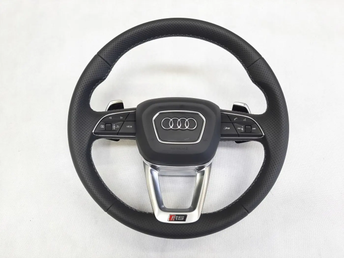 Руль к Audi Q8 2018