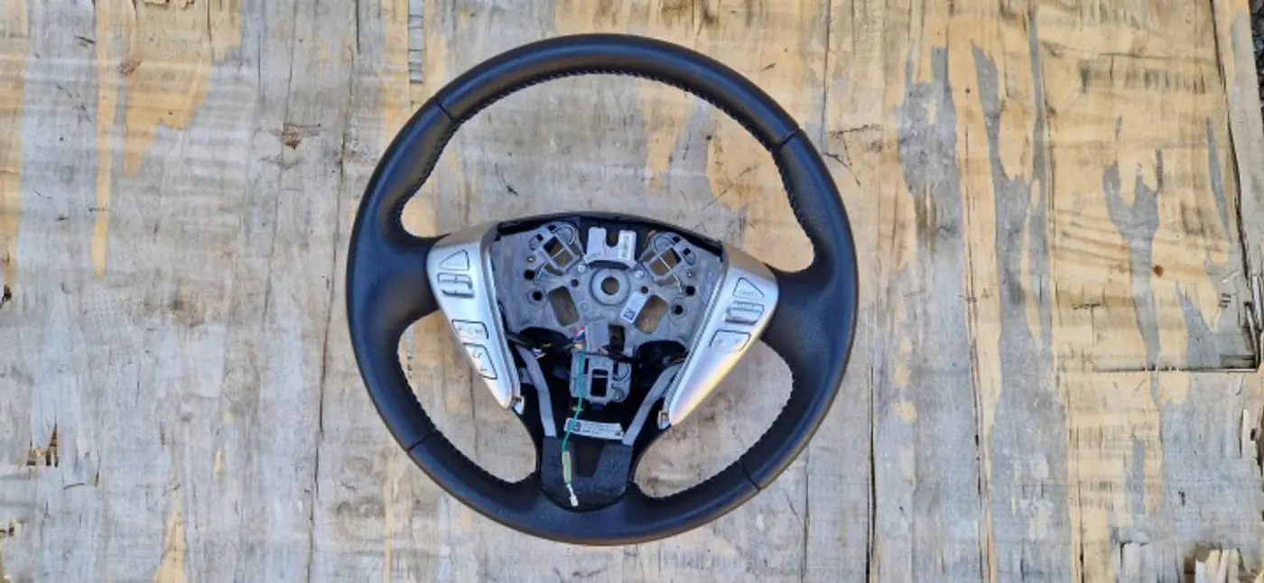 Руль к Nissan Note 2013