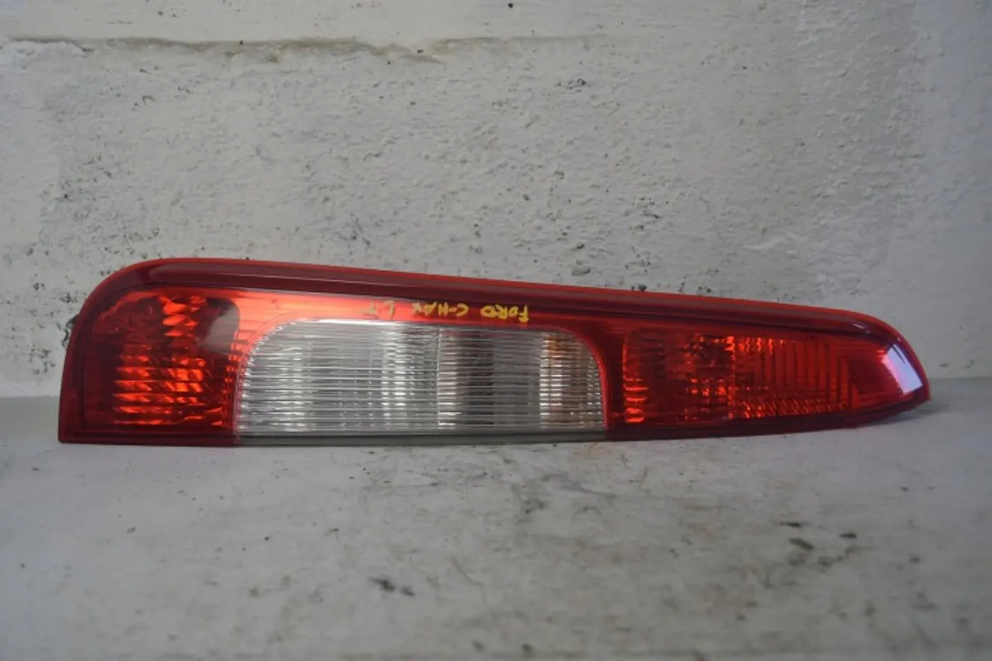 Фонарь задний левый к Ford C-MAX 2003