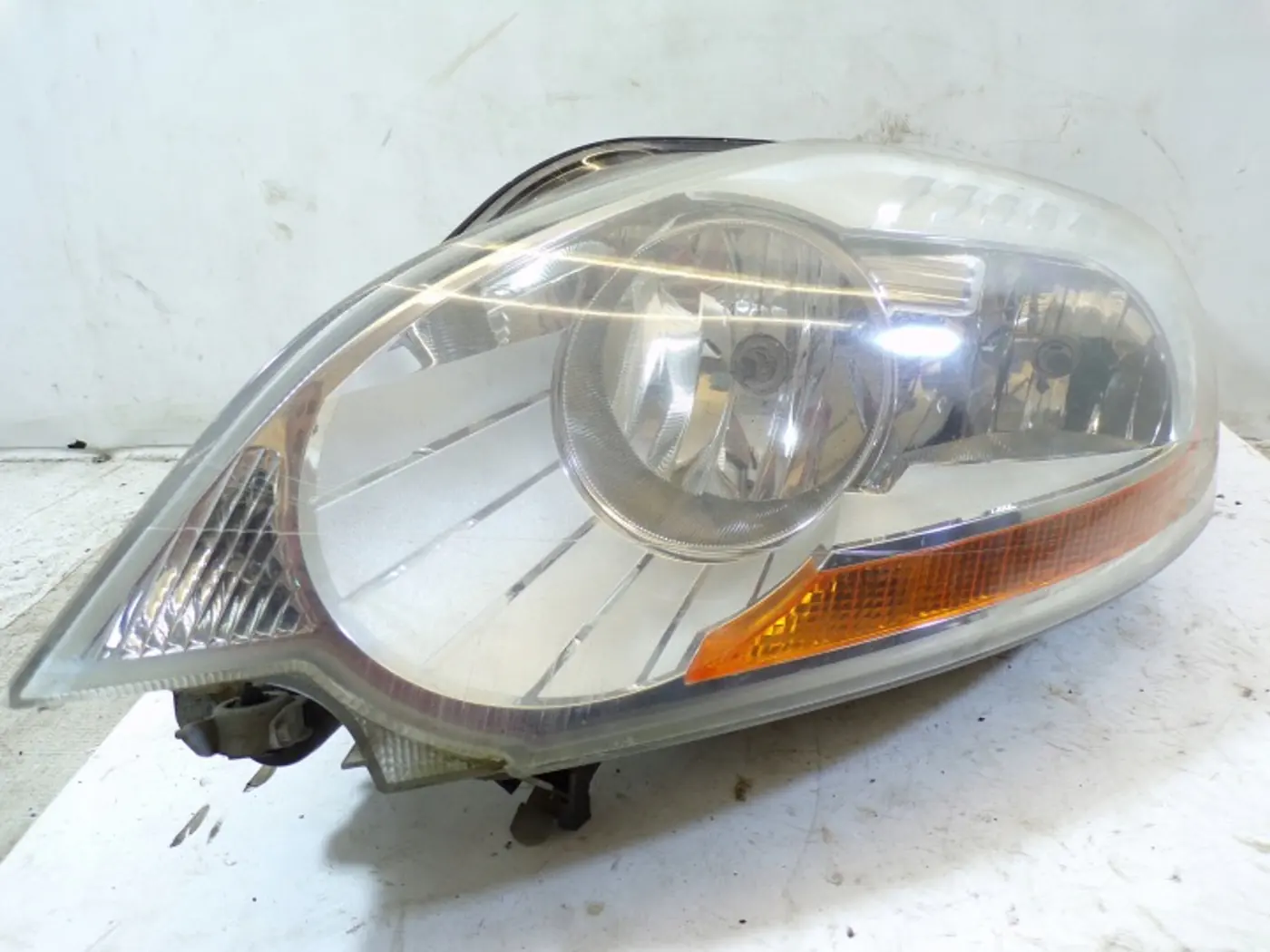 Фара левая к Ford Kuga 2008