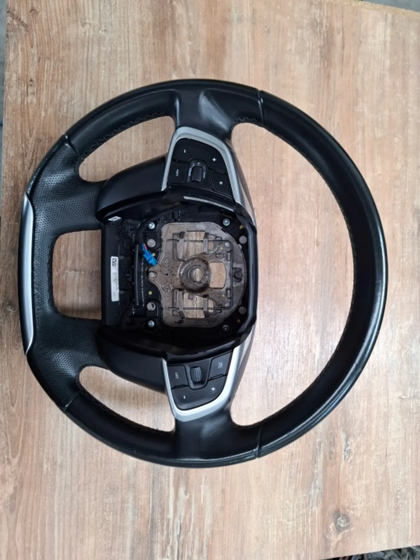 Руль к DS 4 2015