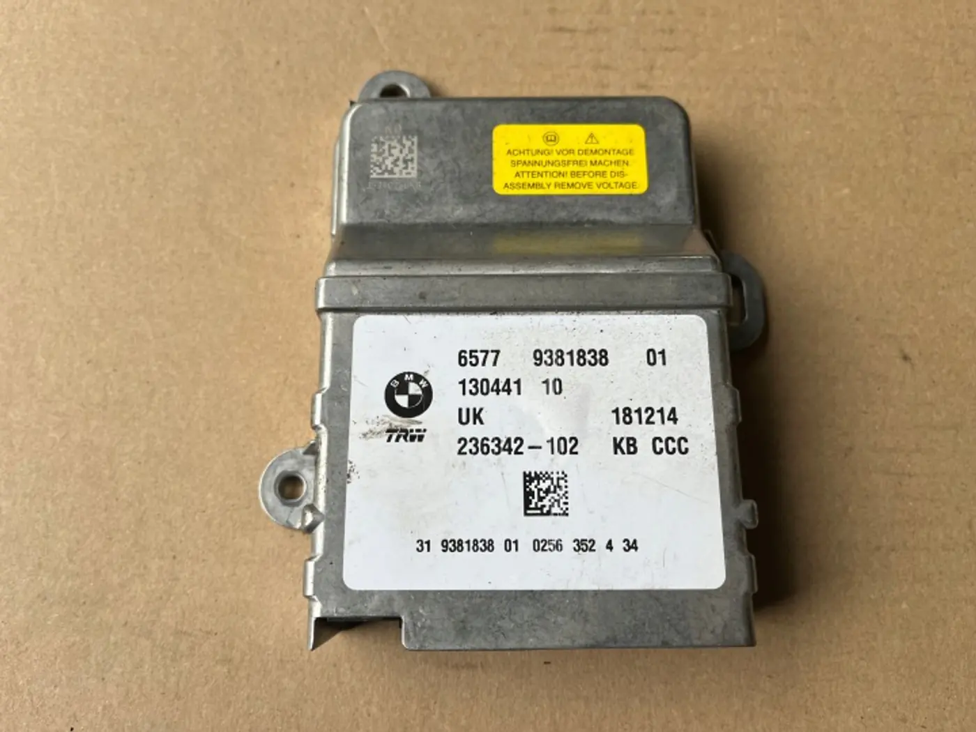 Блок AirBag к BMW i3 2013