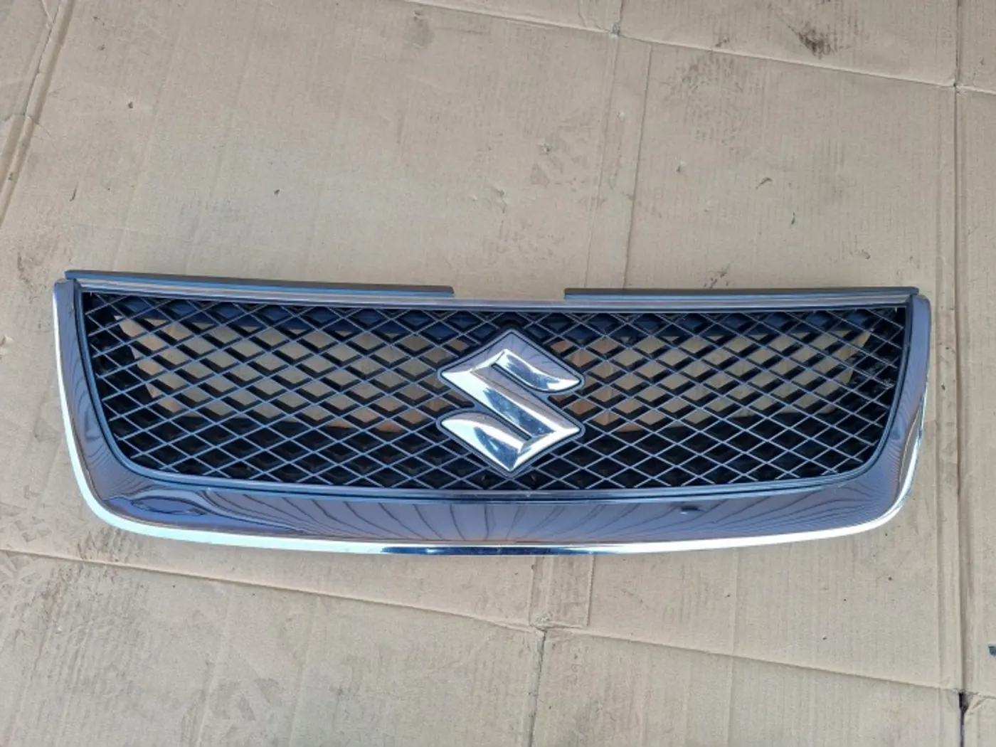 Решетка радиатора к Suzuki Vitara 2014