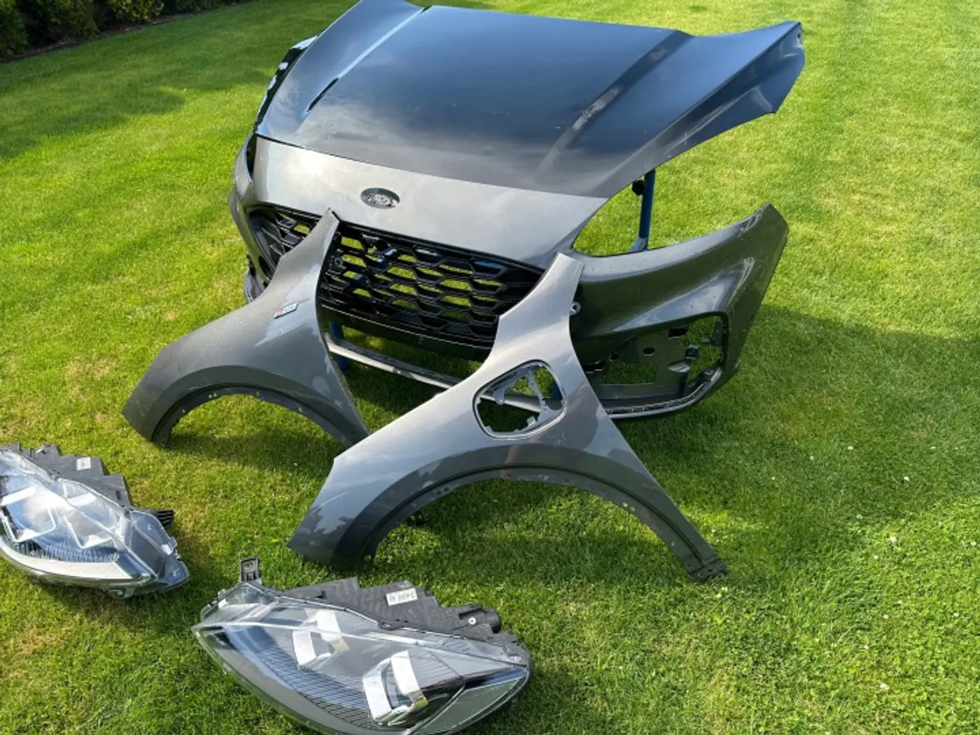 Капот к Ford Kuga 2019