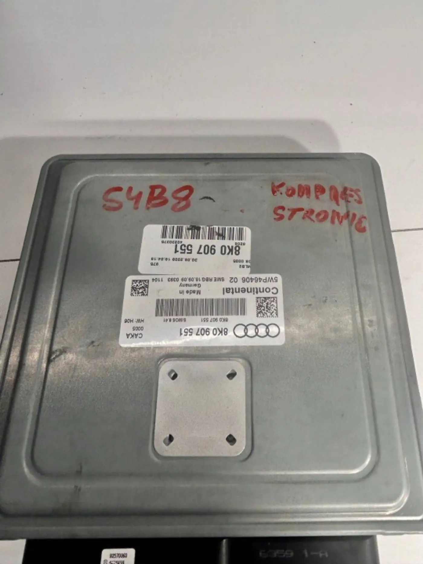 Блок управления двигателем к Audi S4 2009
