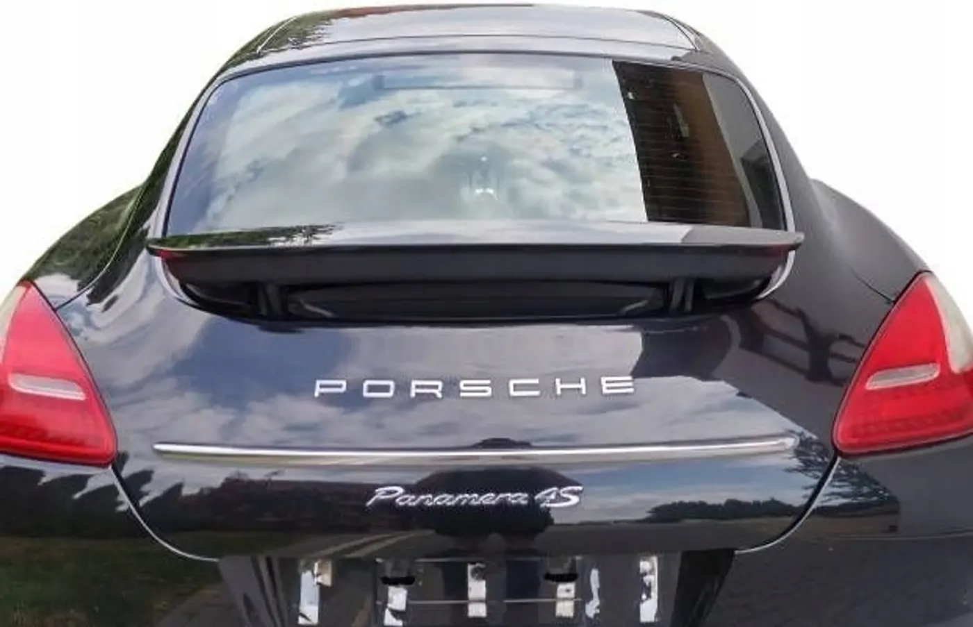 Капот к Porsche Panamera 2009