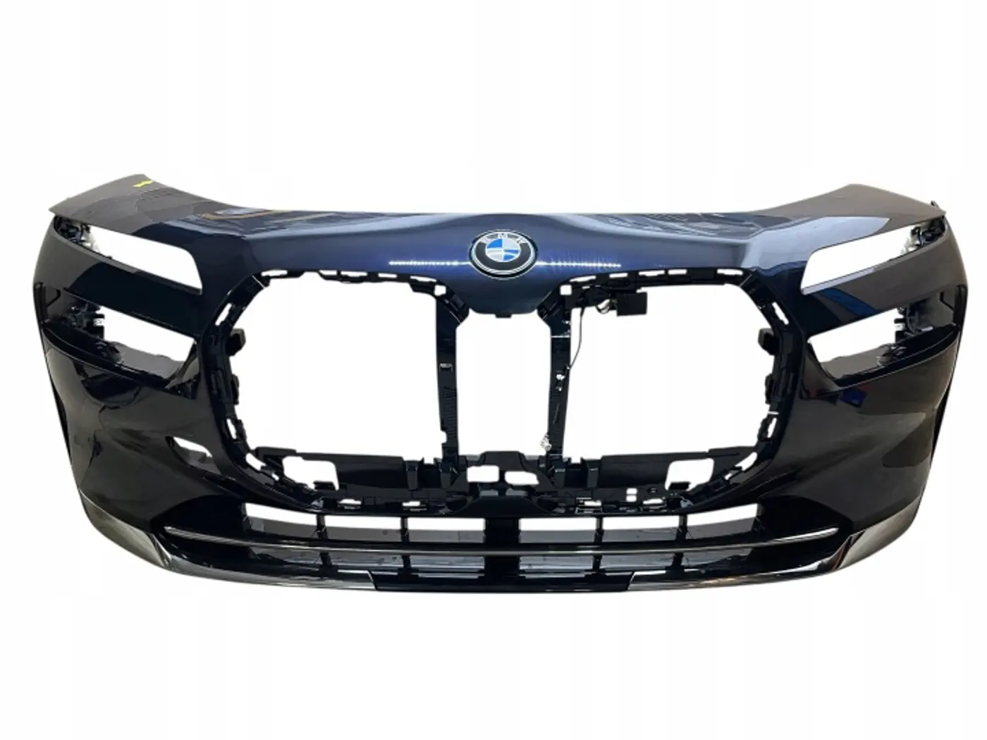 Бампер передний к BMW i7 2022