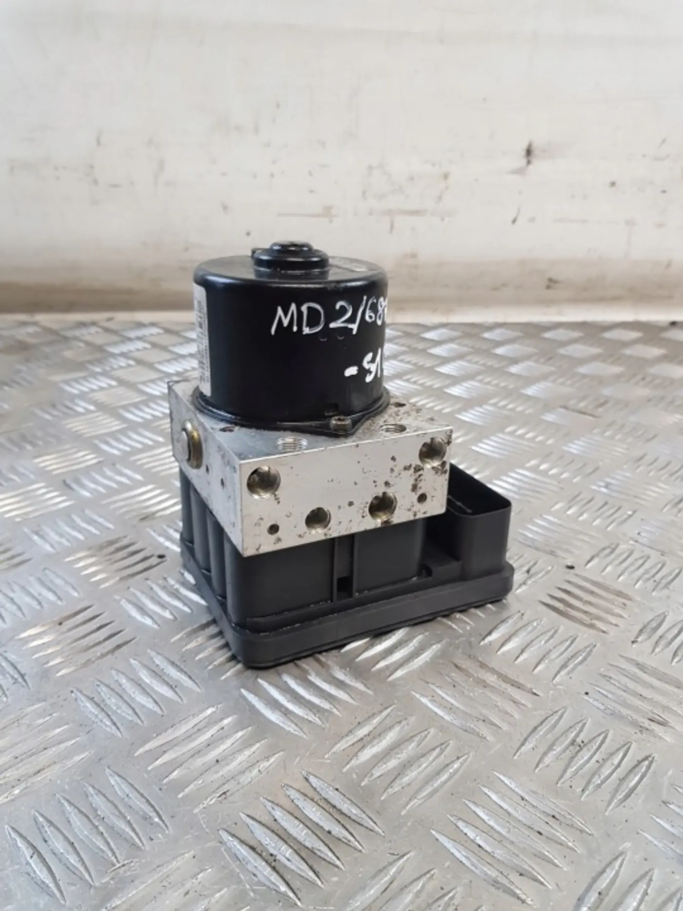 Блок ABS к Mazda 2 2003