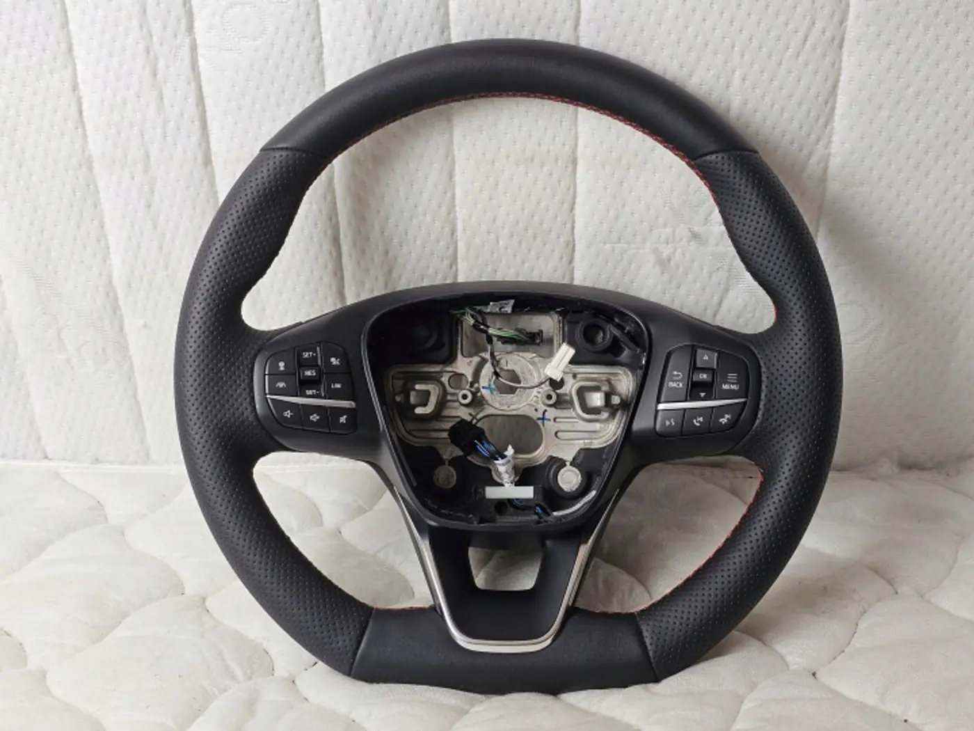 Руль к Ford Kuga 2019