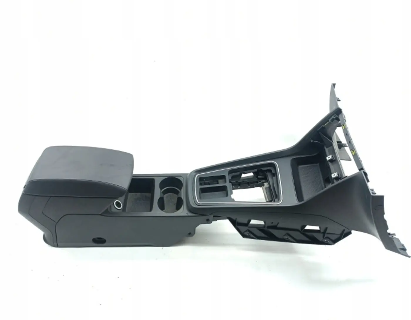 Подлокотник к SEAT Leon 2012