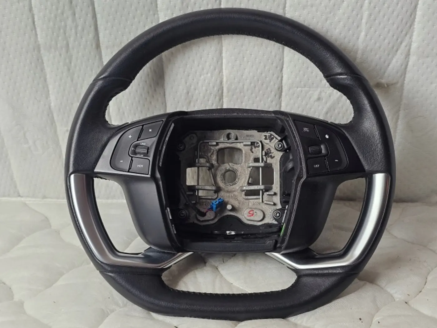 Руль к Citroen C4 Picasso 2013