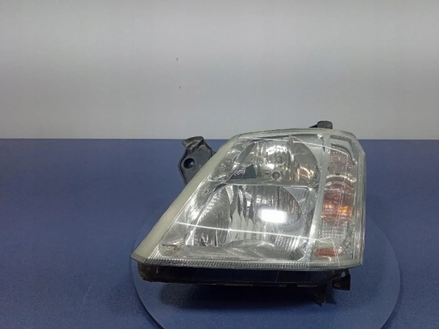 Фара левая к Opel Meriva 2002