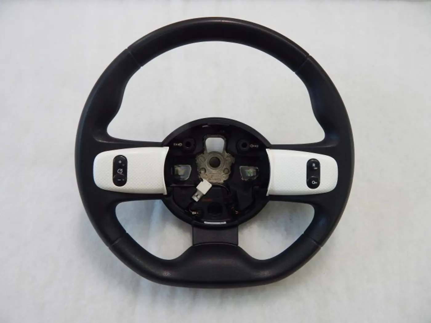 Руль к Renault Twingo 2014